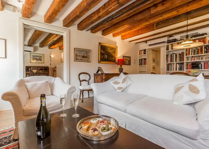 Ca' Tintoretto Canal View Veneza