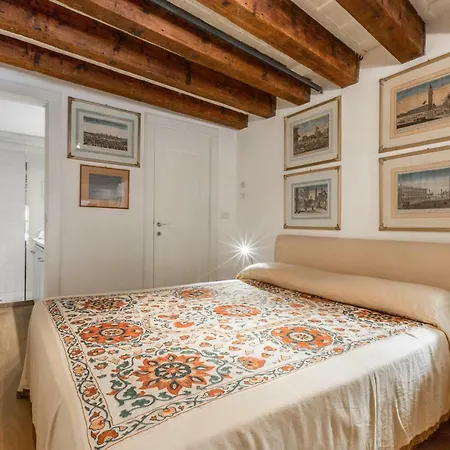 Ca' Tintoretto Canal View *